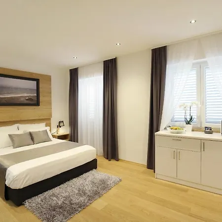 招待所 By The Sea - 14007 4*